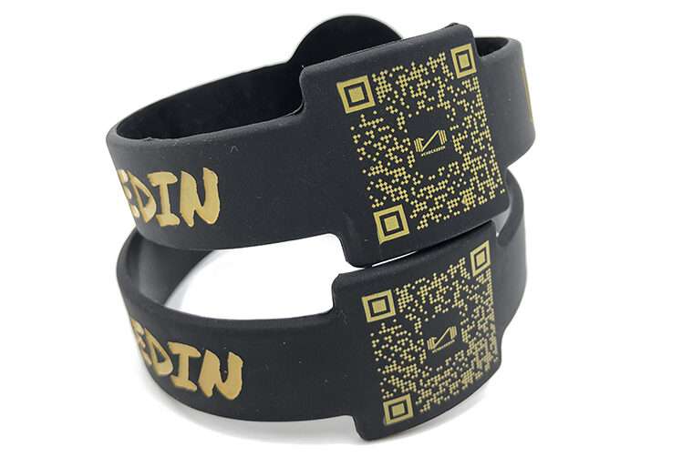 qr code bracelet
